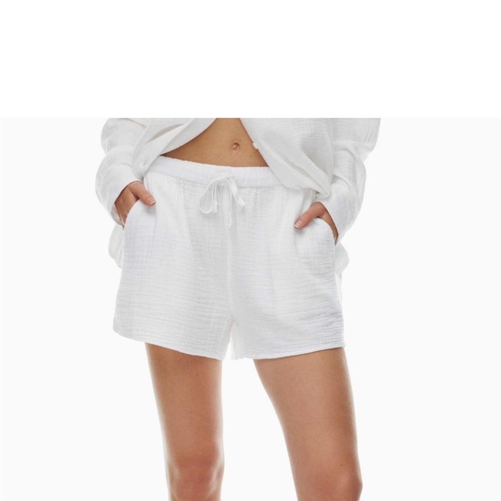 EUC sail
Aritzia shorts light blue size xsmall